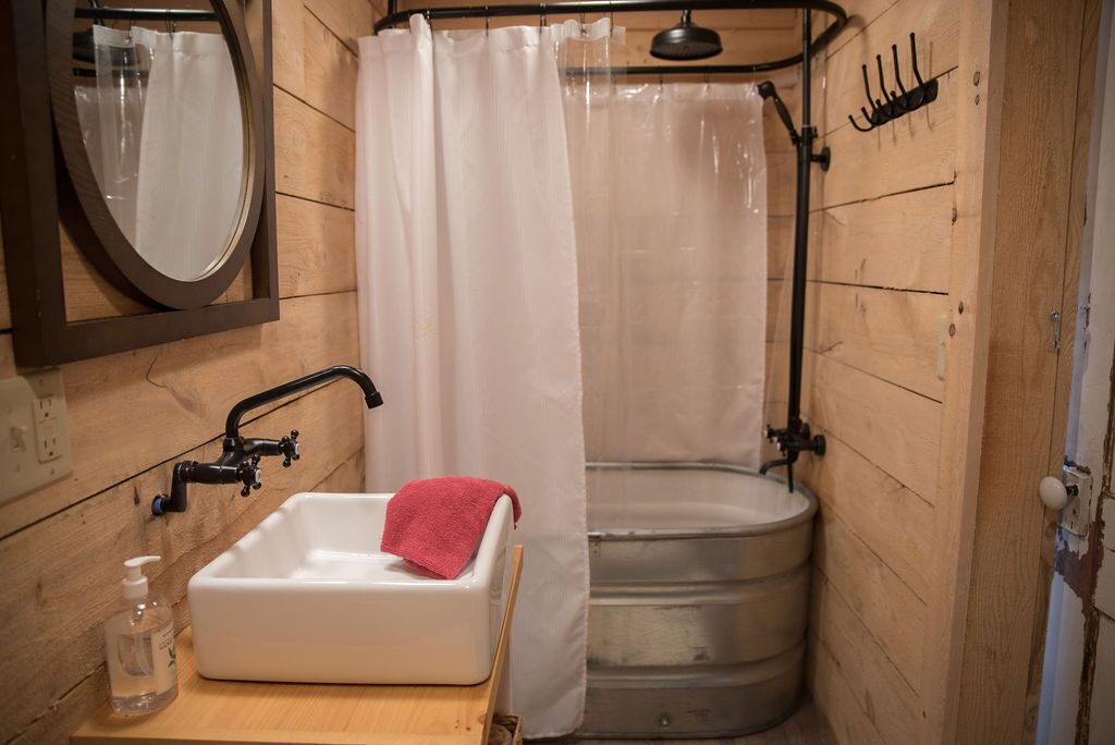 Photo of Bathroom in Sweet Valley