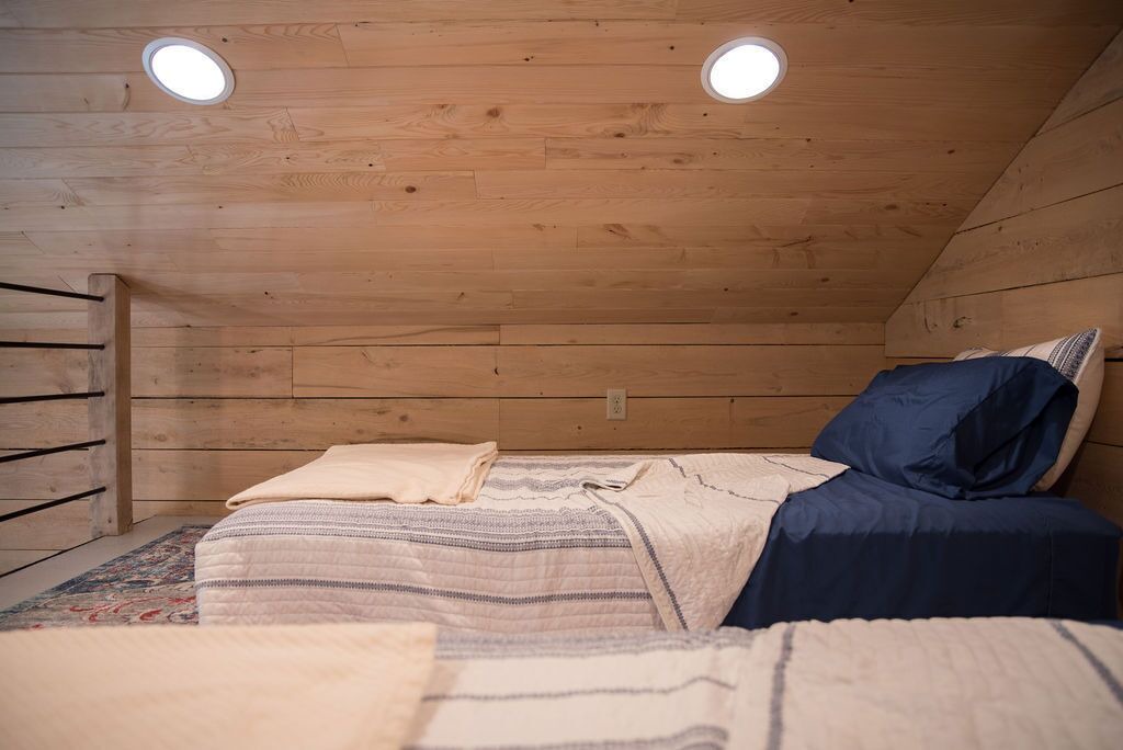 Photo of Bedroom in Sweet Valley
