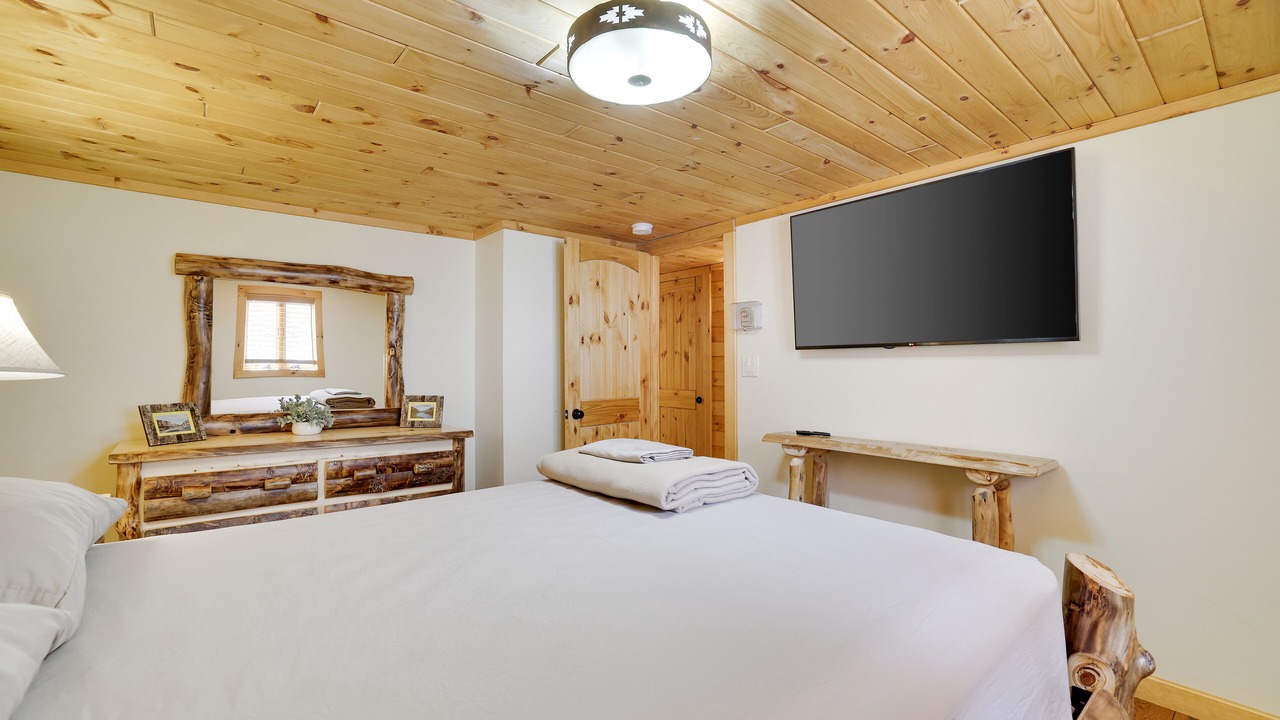 Photo of Bedroom in Village at Camelback
