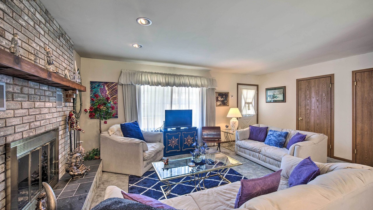 Photo of Livingroom in Harrisburg