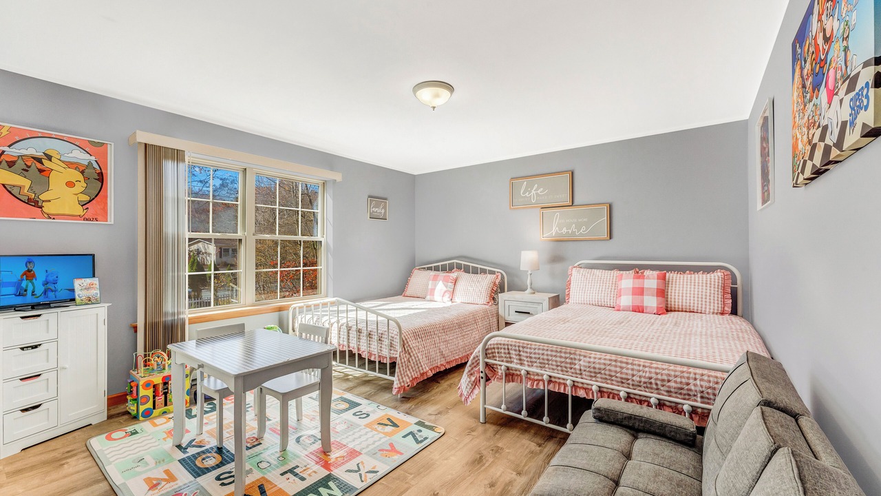 Photo of Bedroom in Mount Pocahontas