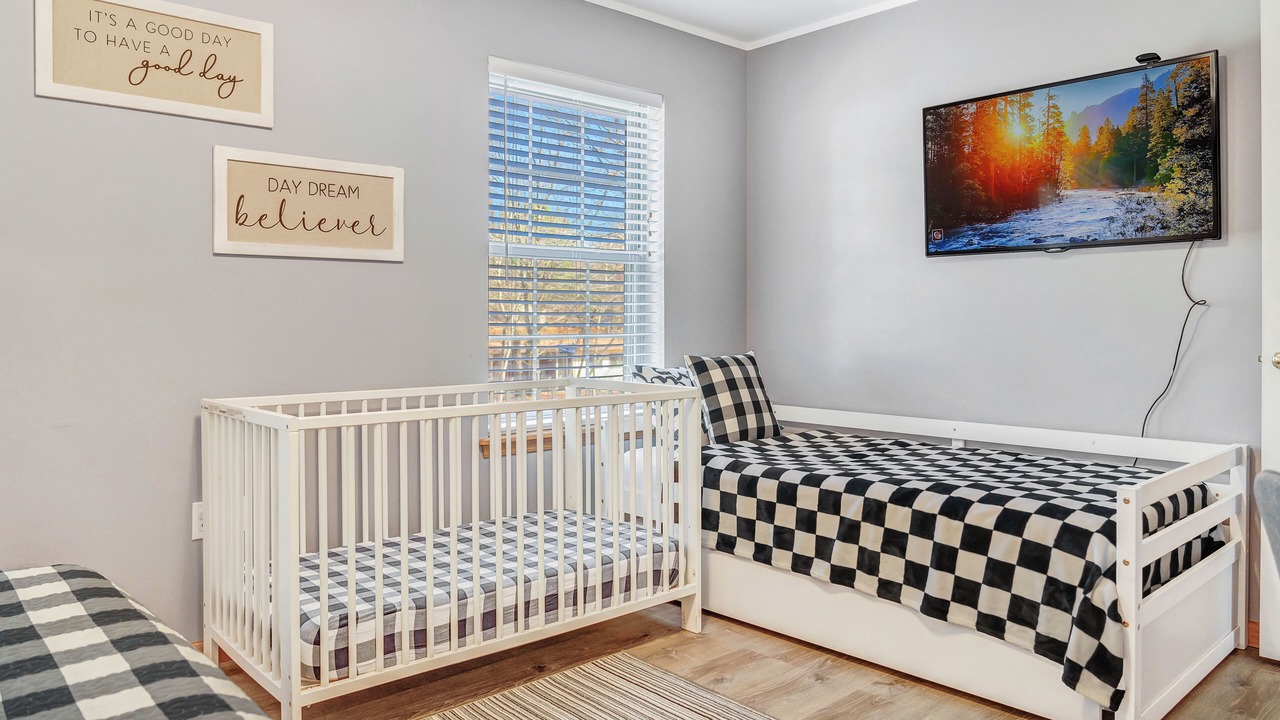 Photo of Bedroom in Mount Pocahontas