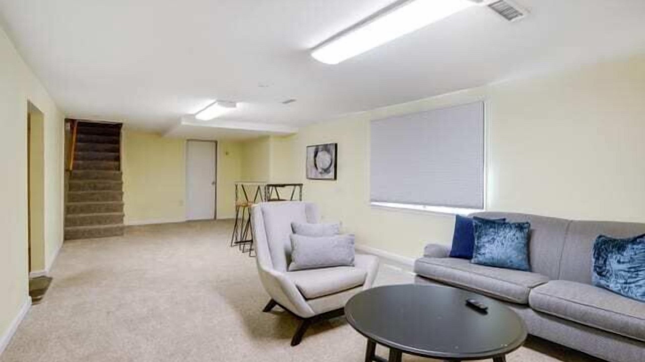 Photo of Livingroom in Silver Spring