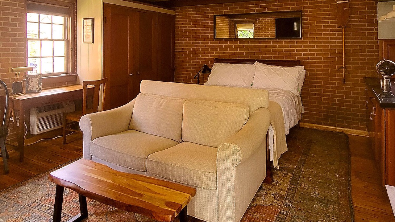 Photo of Livingroom in Old Town Alexandria
