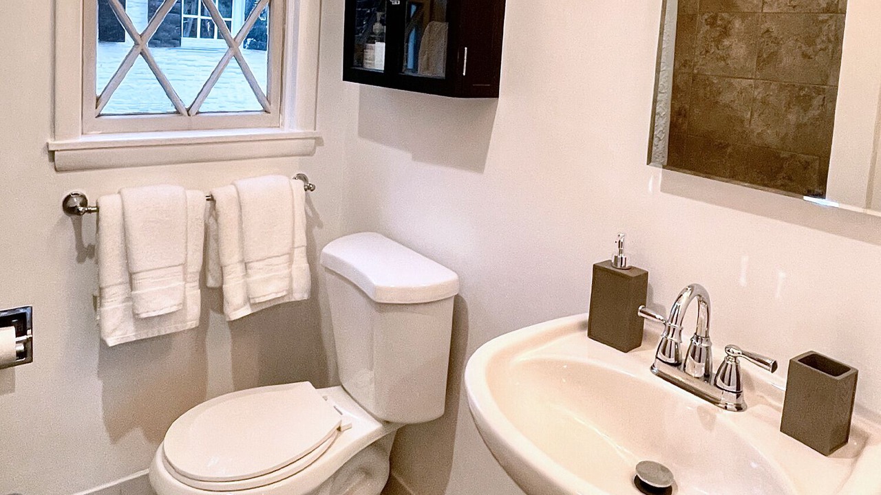 Photo of Bathroom in Old Town Alexandria