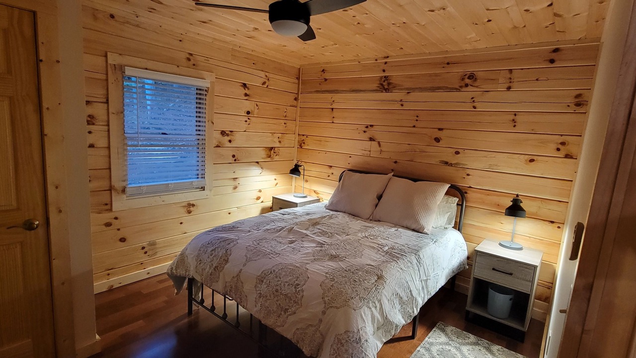 Photo of Bedroom in Logan