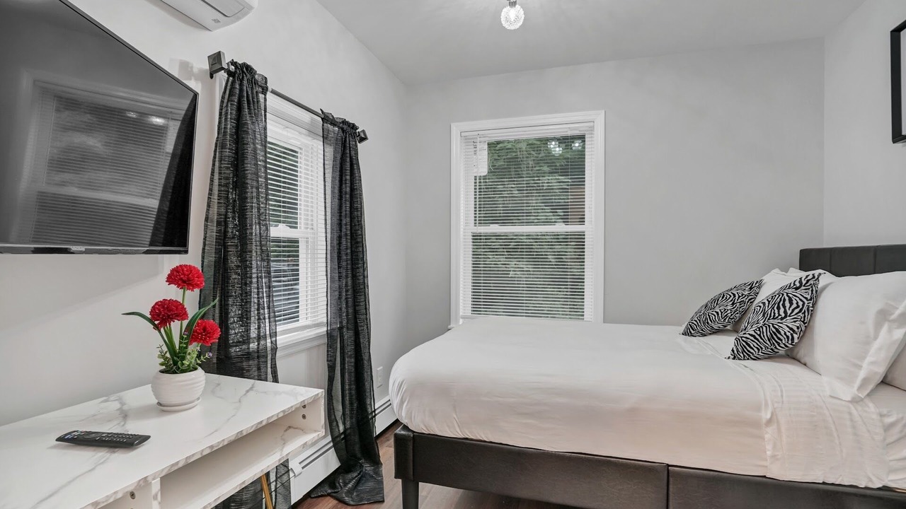Photo of Bedroom in Greenwood Lake
