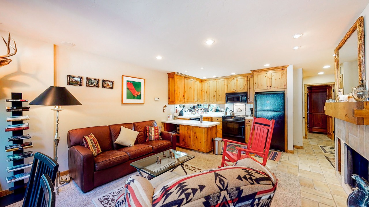 Photo of Livingroom in Warm Springs