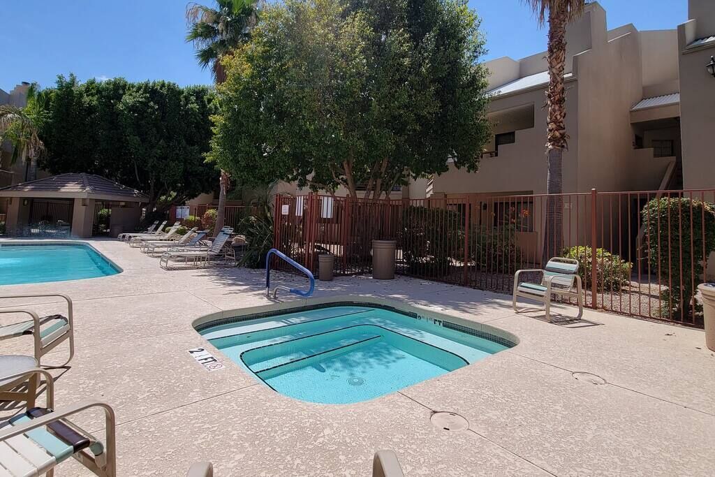 Photo of Others in Paradise Valley Village