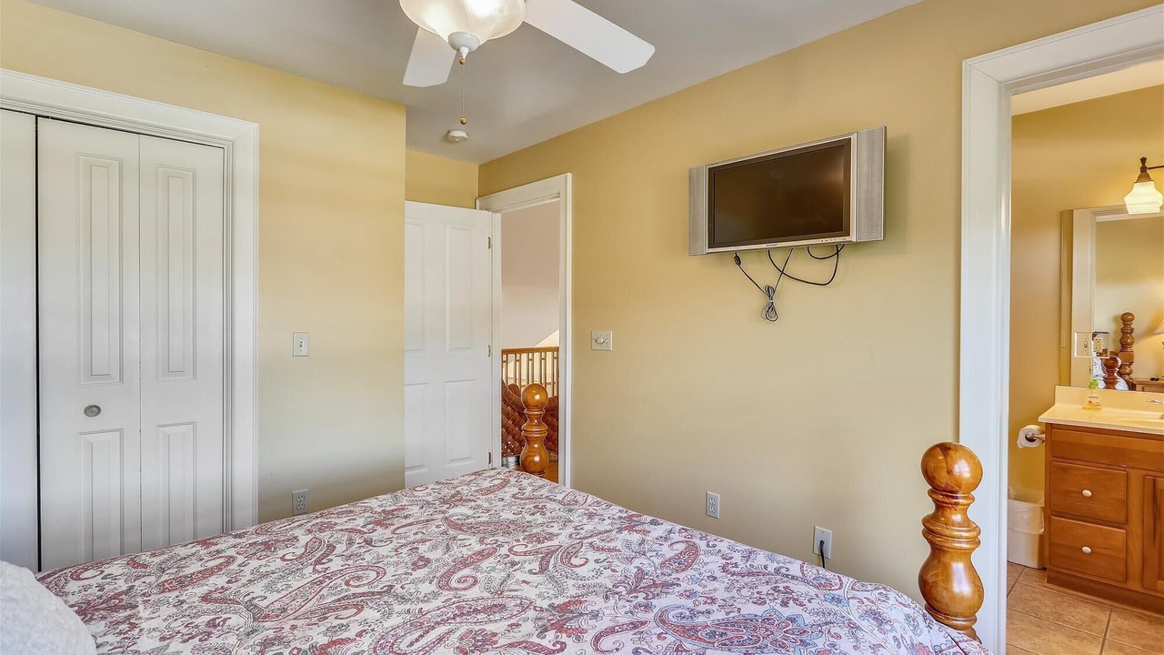 Photo of Bedroom in Timberline