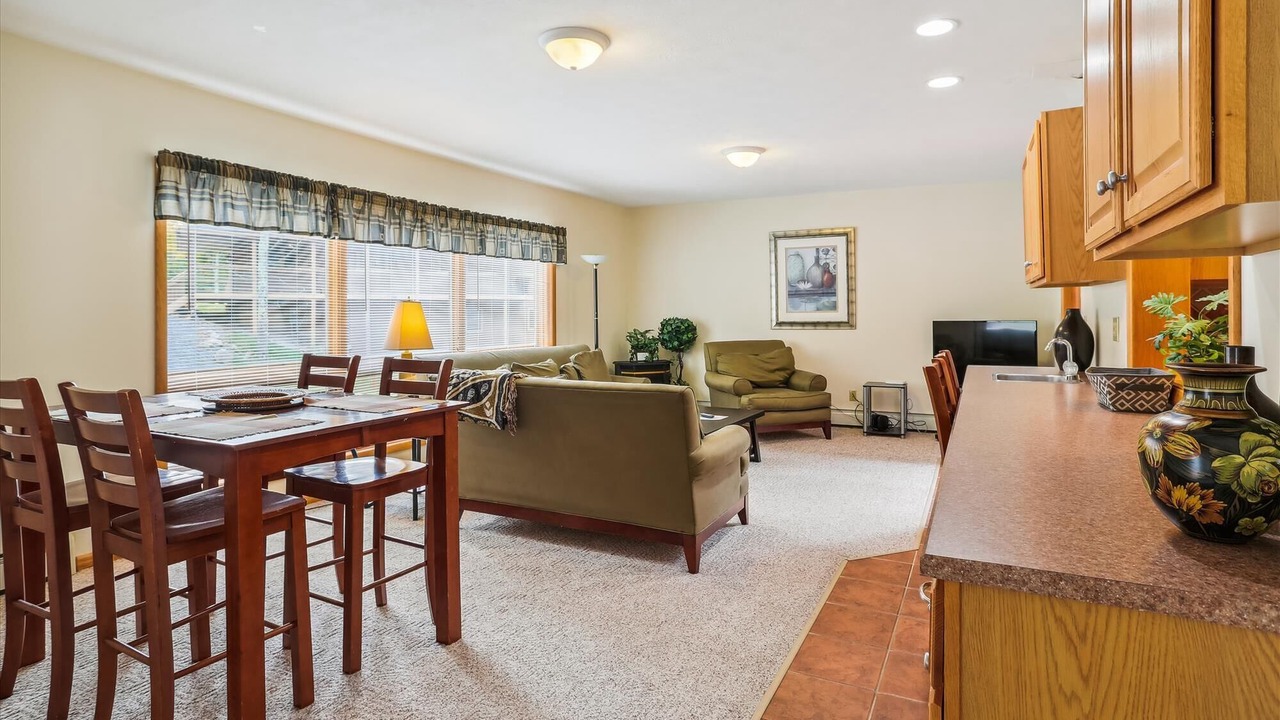 Photo of Livingroom in Northface