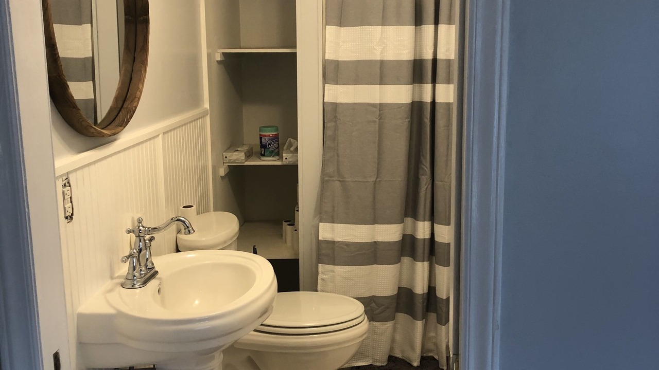 Photo of Bathroom in Nebo