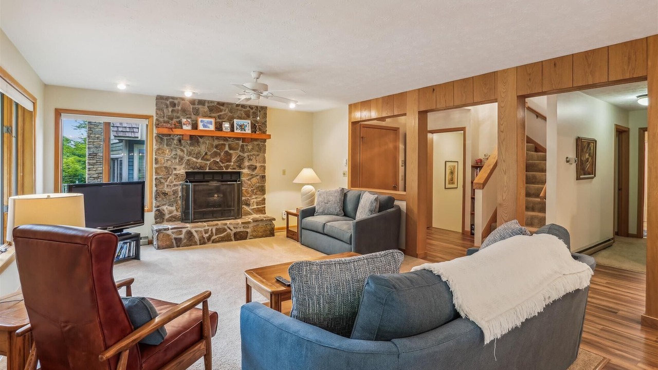 Photo of Livingroom in Northface
