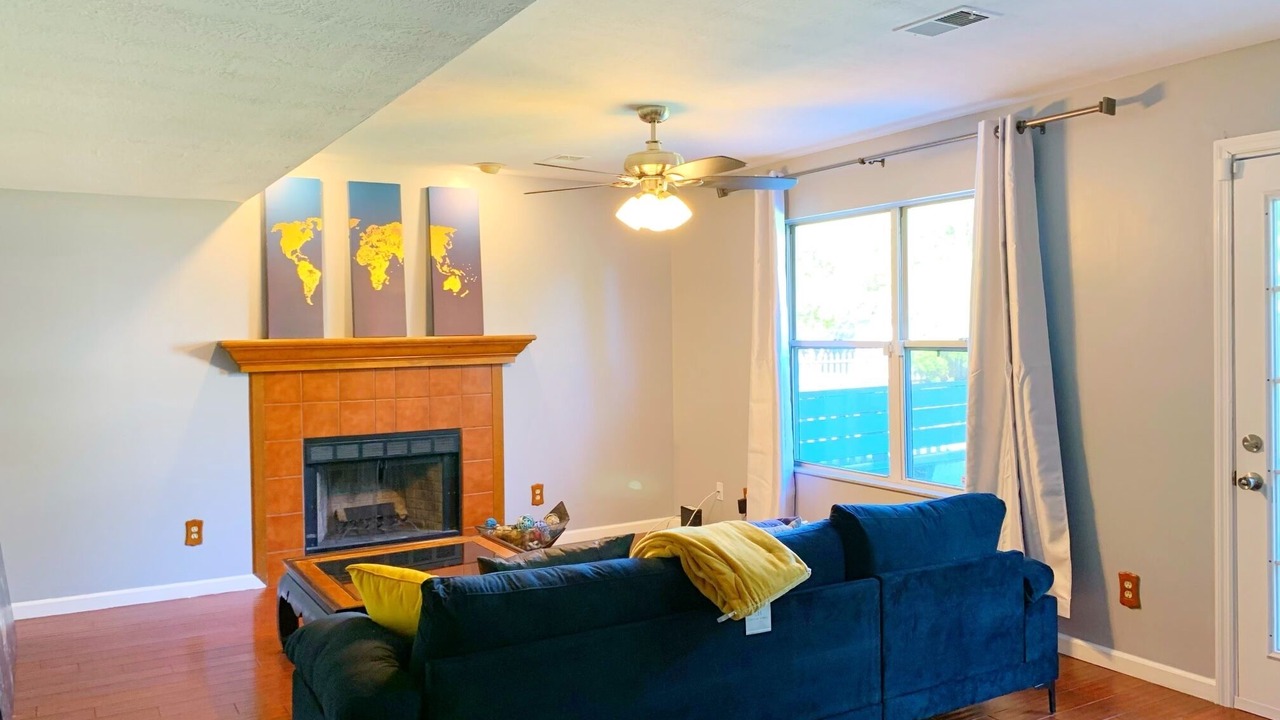 Photo of Livingroom in Easton