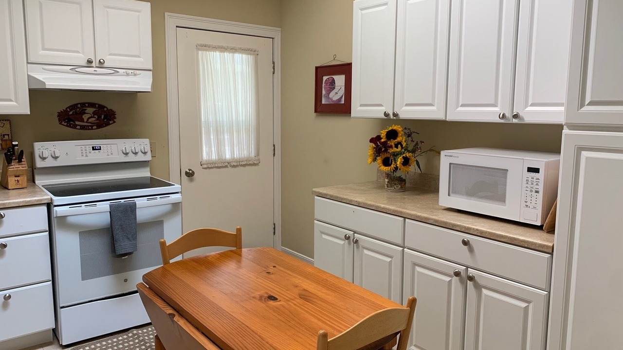 Photo of Kitchen in Deposit