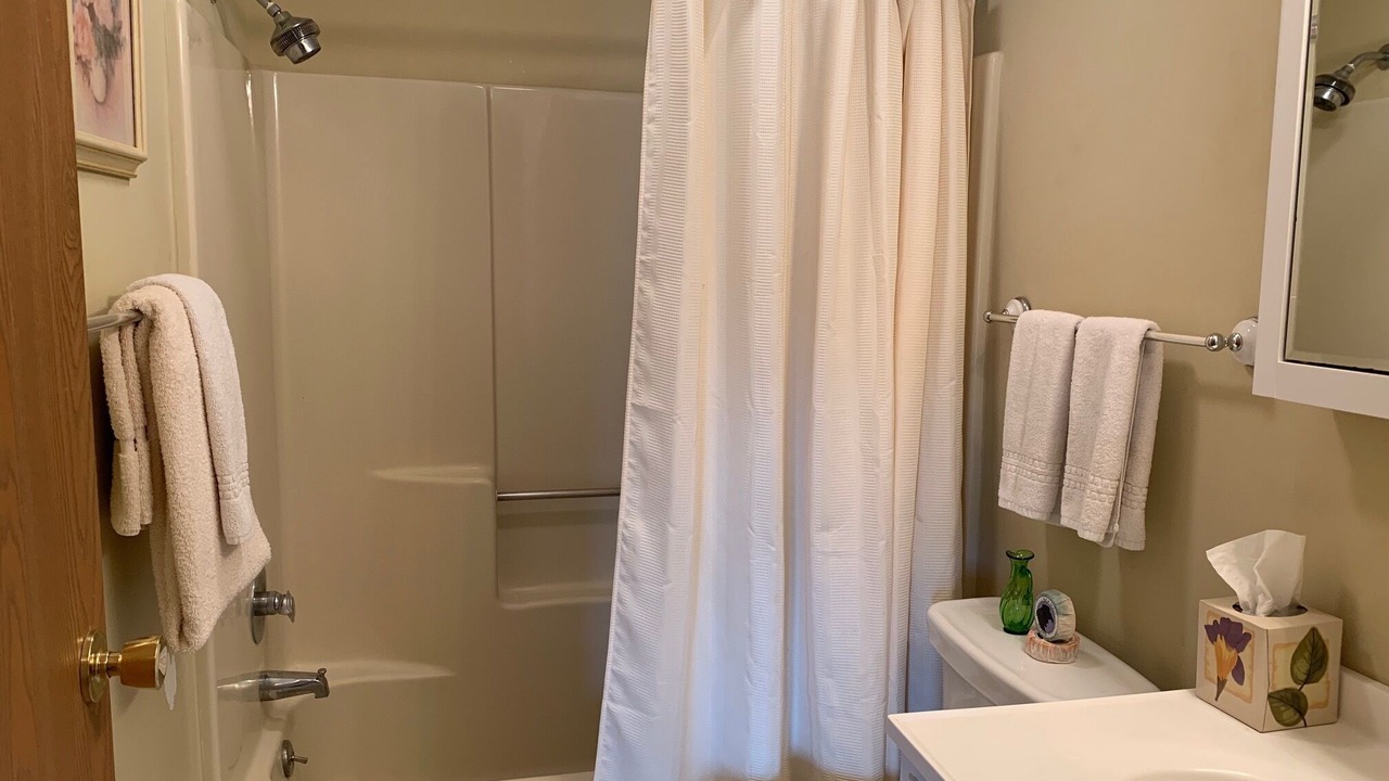 Photo of Bathroom in Deposit