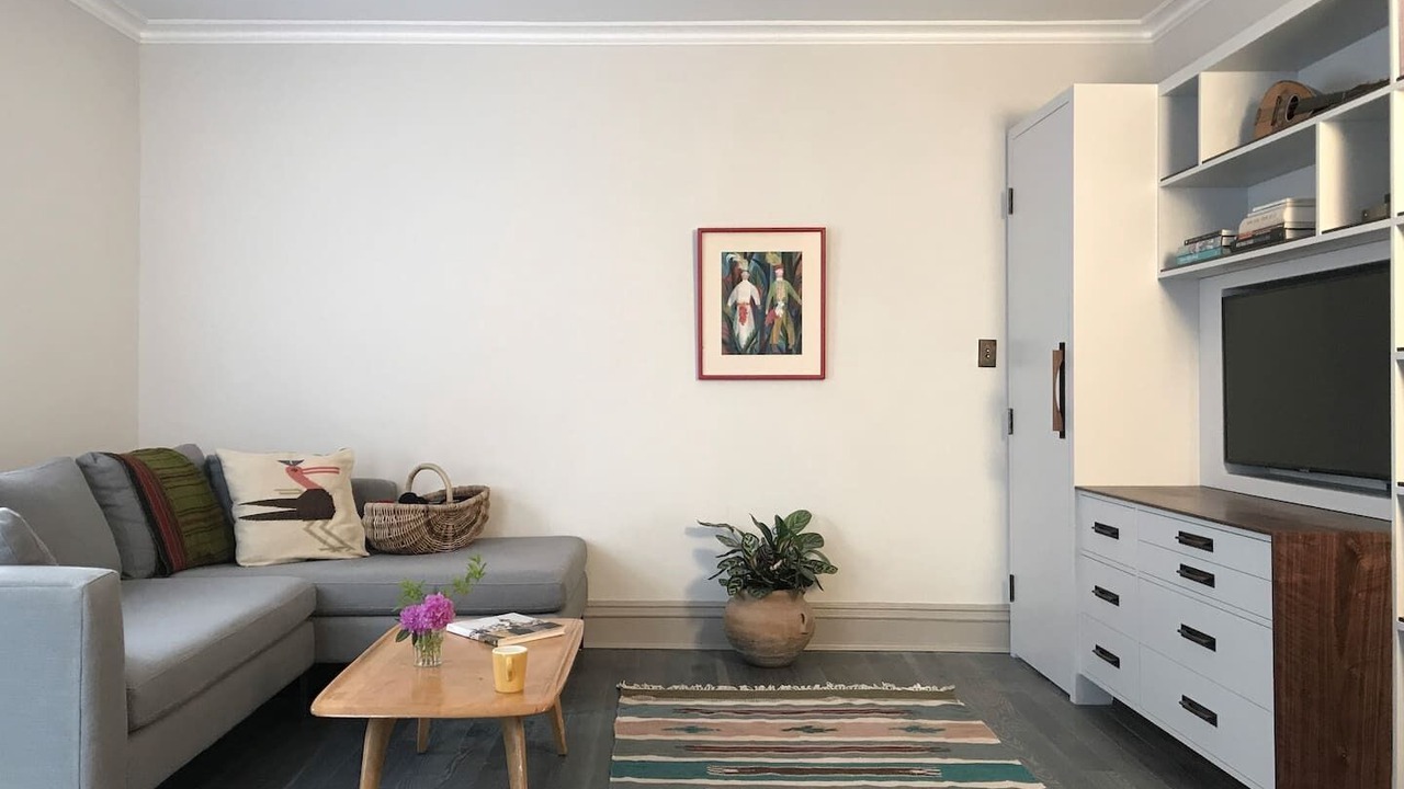 Photo of Livingroom in Kingston Stockade District