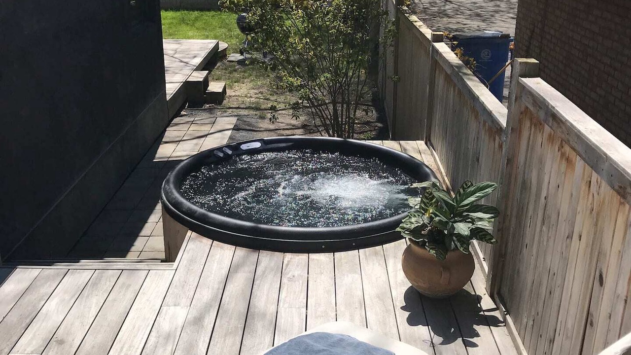 Photo of Patio Balcony in Kingston Stockade District