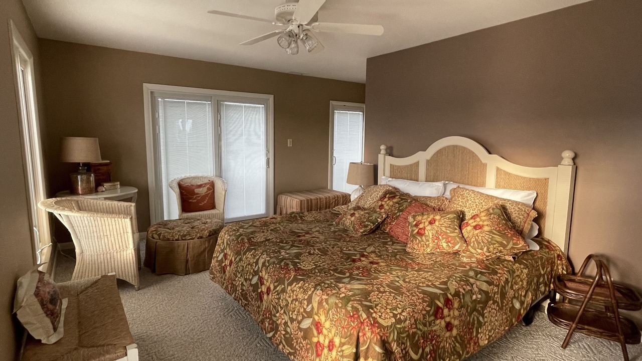 Photo of Bedroom in Admiral Estates