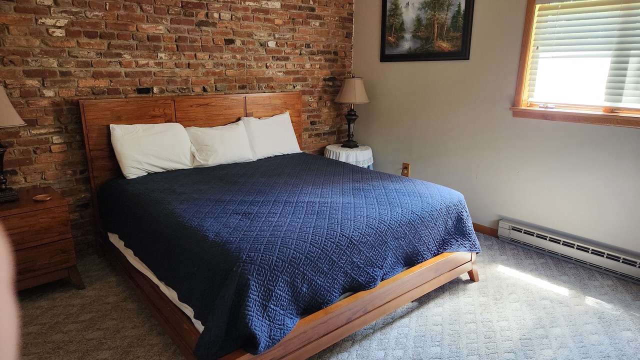 Photo of Bedroom in Clearville