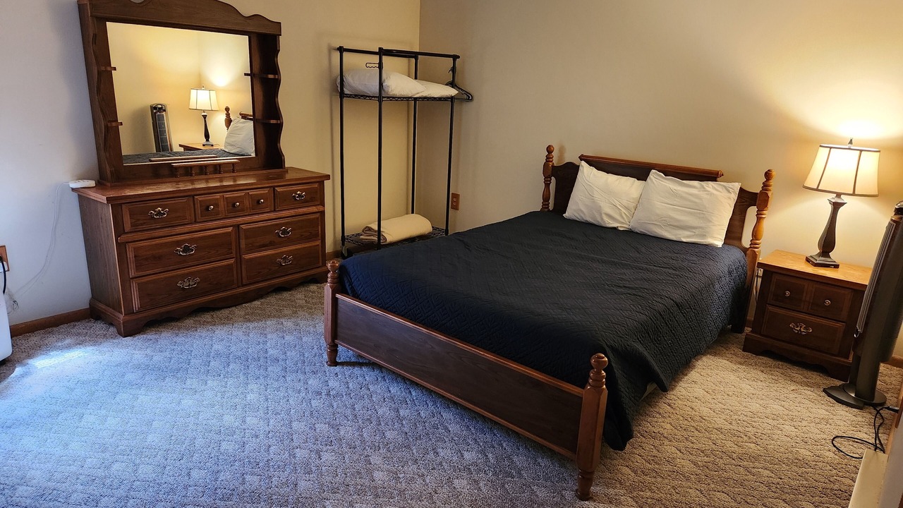 Photo of Bedroom in Clearville