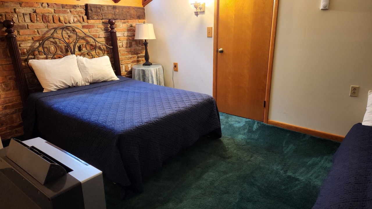 Photo of Bedroom in Clearville