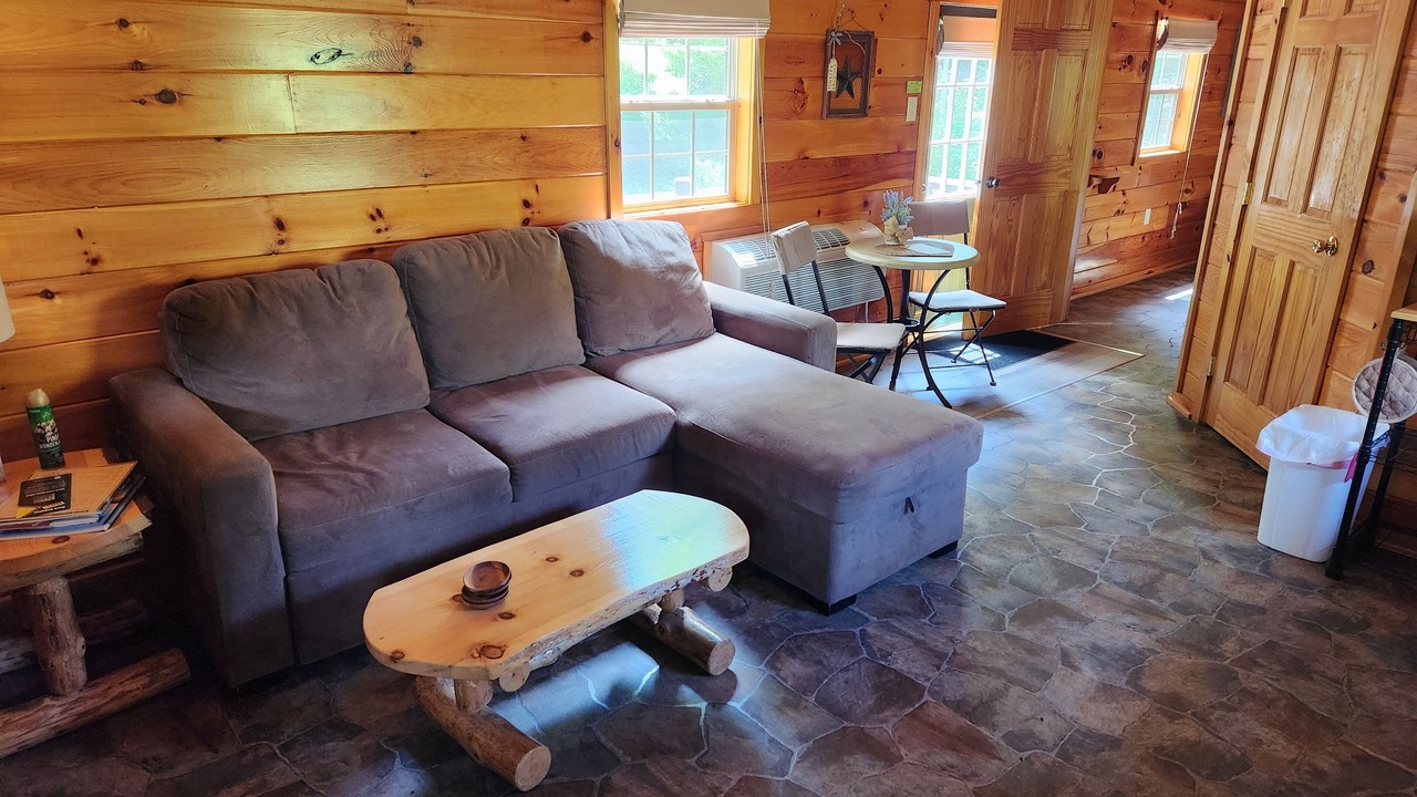 Photo of Livingroom in Clearville