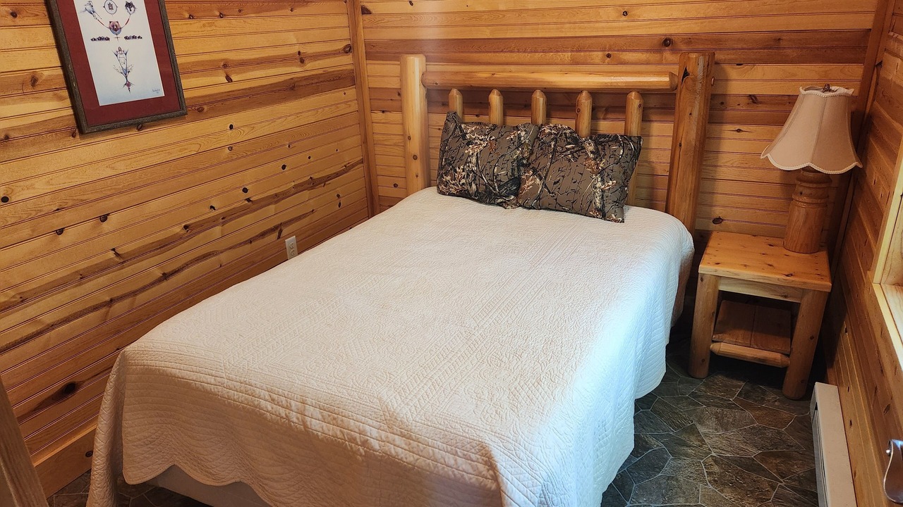 Photo of Bedroom in Clearville
