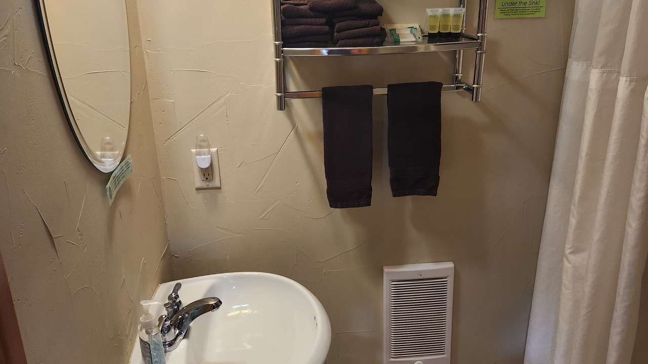 Photo of Bathroom in Clearville