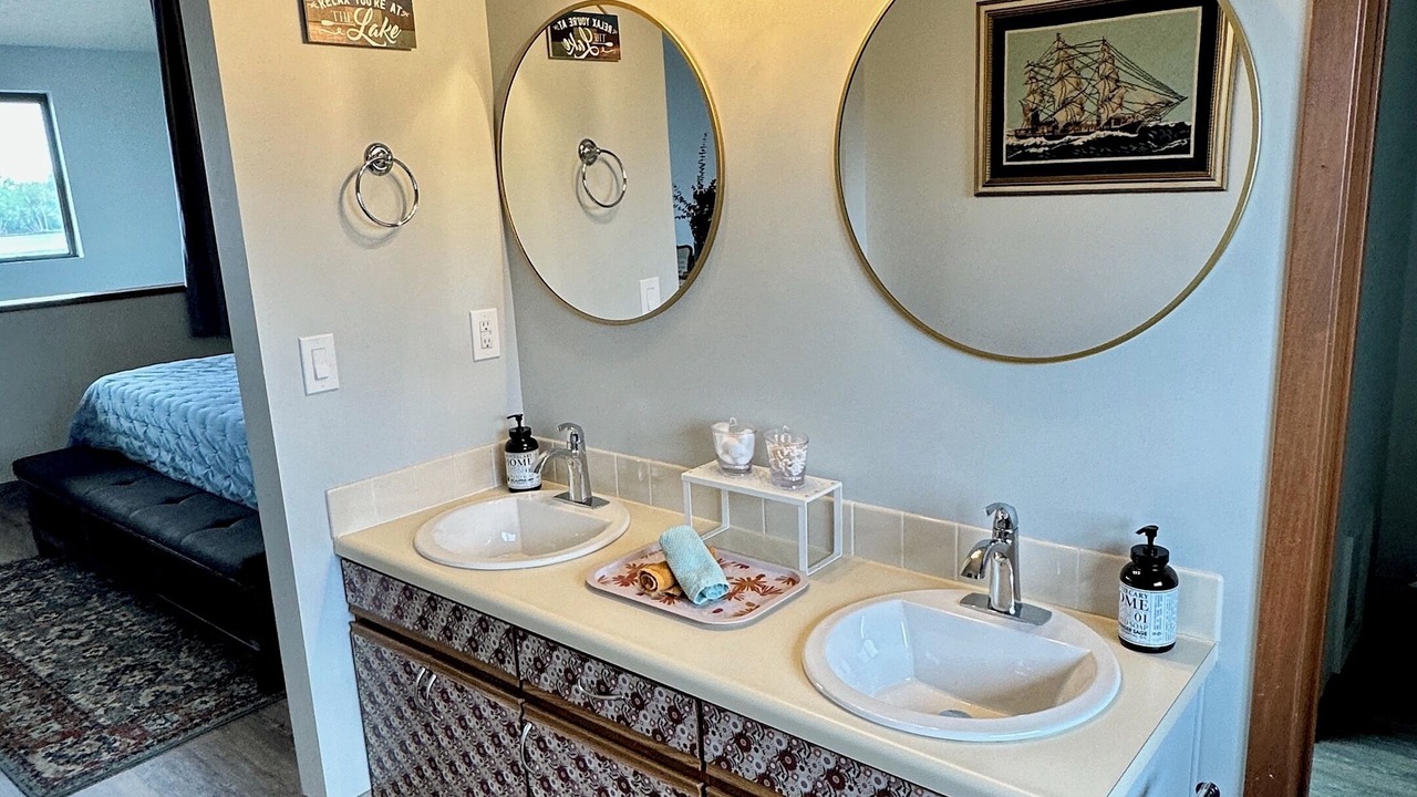 Photo of Bathroom in Port Clinton