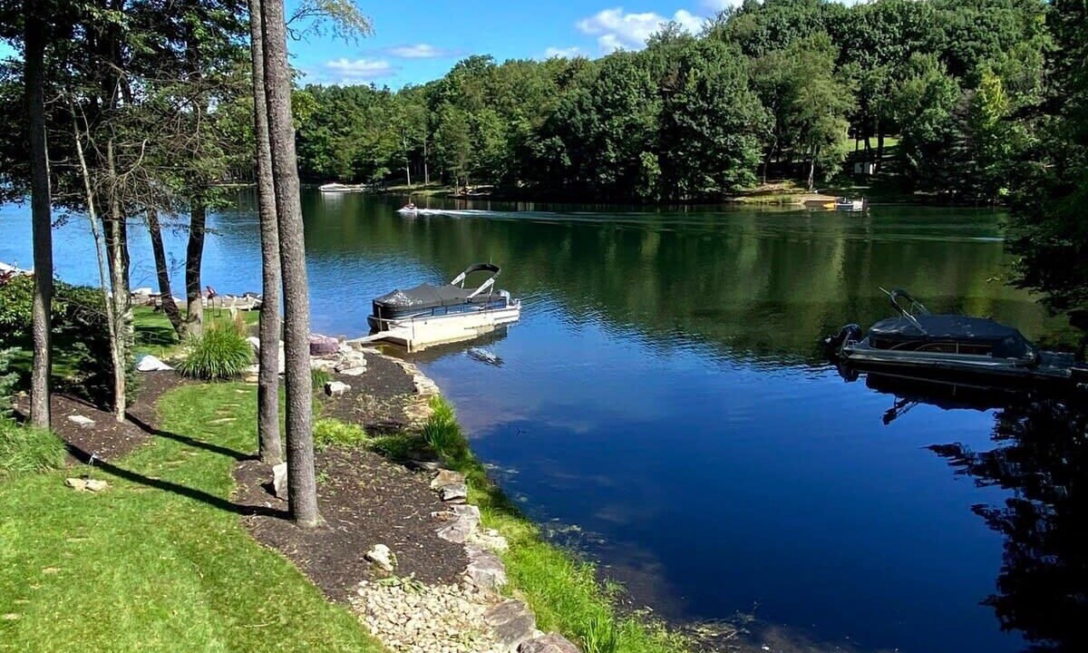 Photo of Others in Treasure Lake