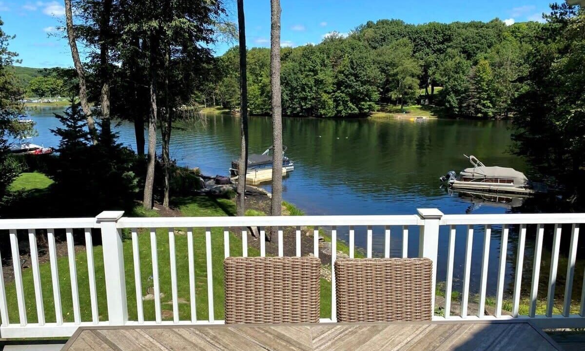 Photo of Others in Treasure Lake