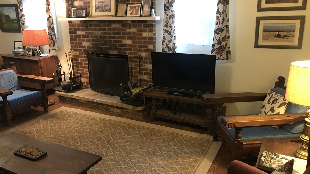 Photo of Livingroom in Front Royal