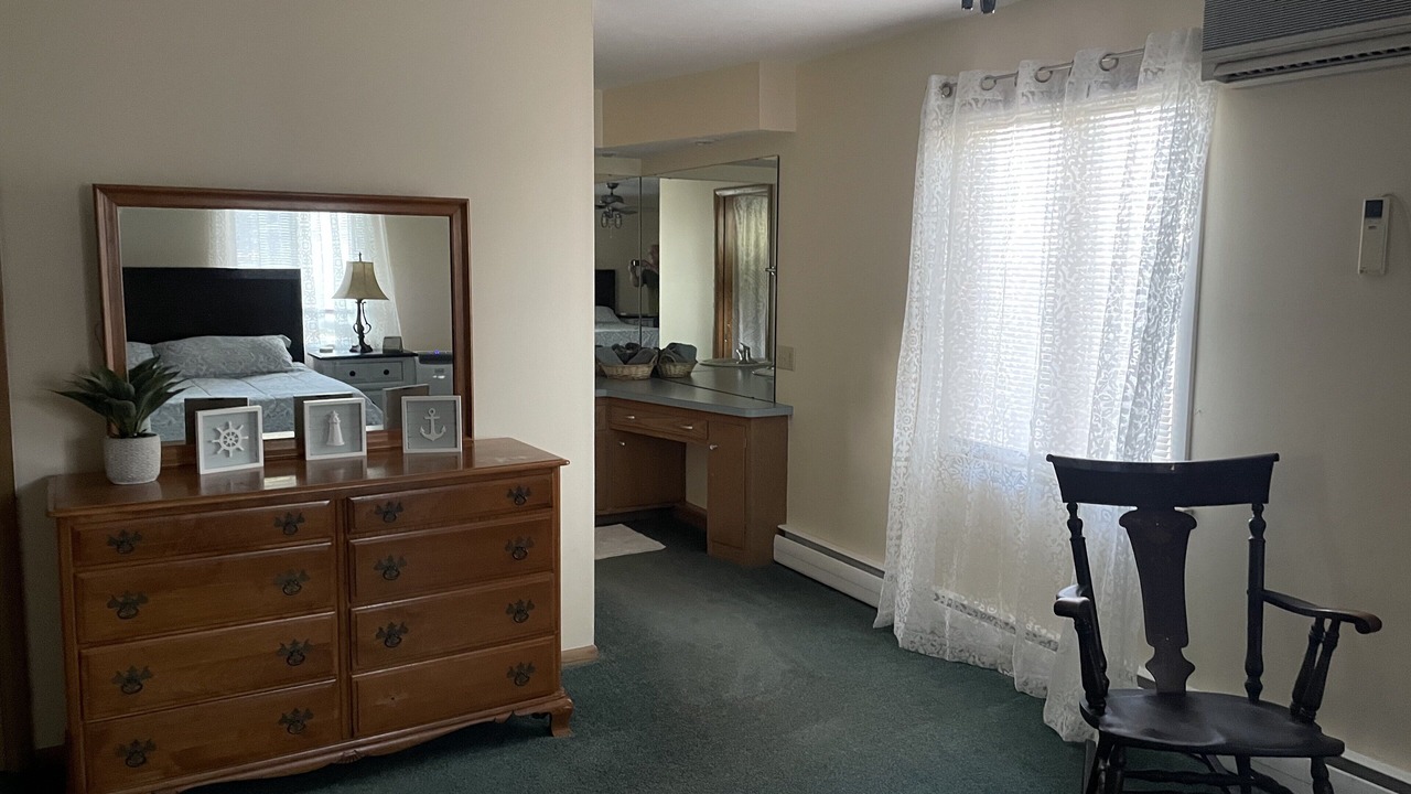 Photo of Bedroom in Lorain
