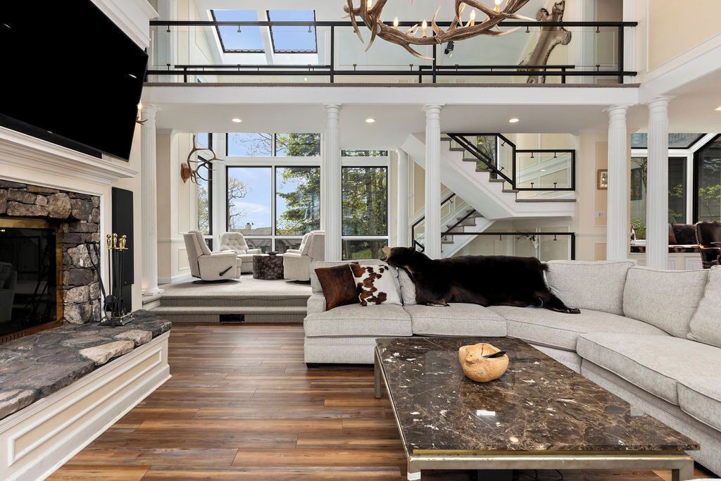 Photo of Livingroom in Roseland