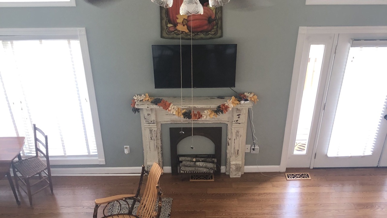 Photo of Livingroom in Hazel Green