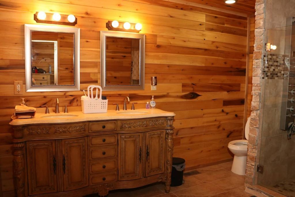 Photo of Bathroom in East Point