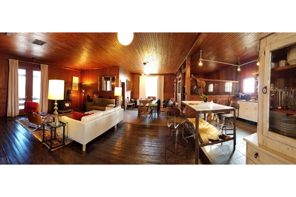 Photo of Livingroom in Goshen