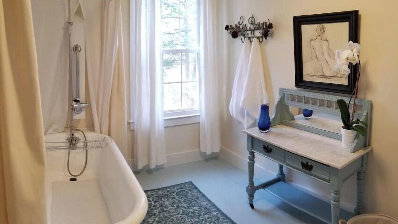 Photo of Bathroom in Goshen