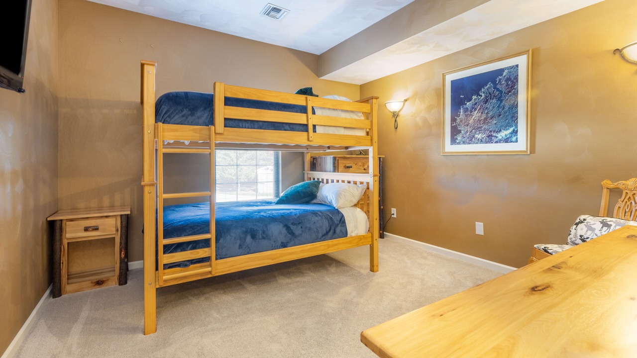 Photo of Bedroom in Seven Springs