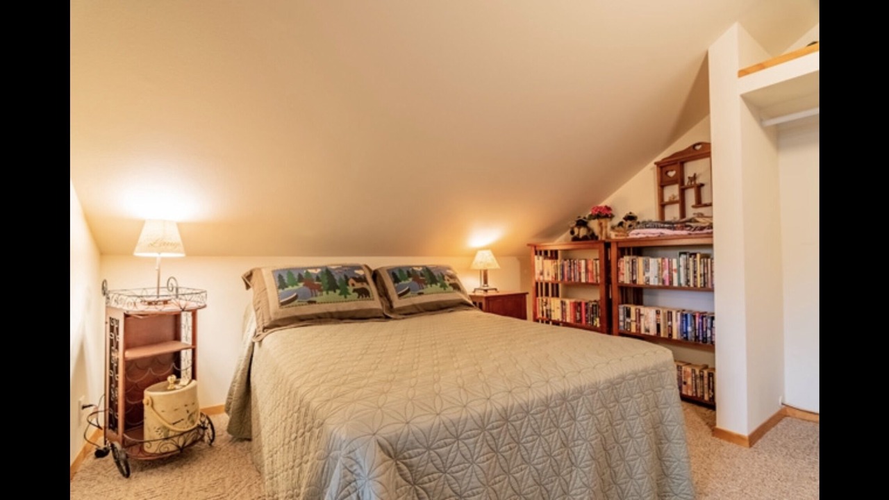 Photo of Bedroom in Newville