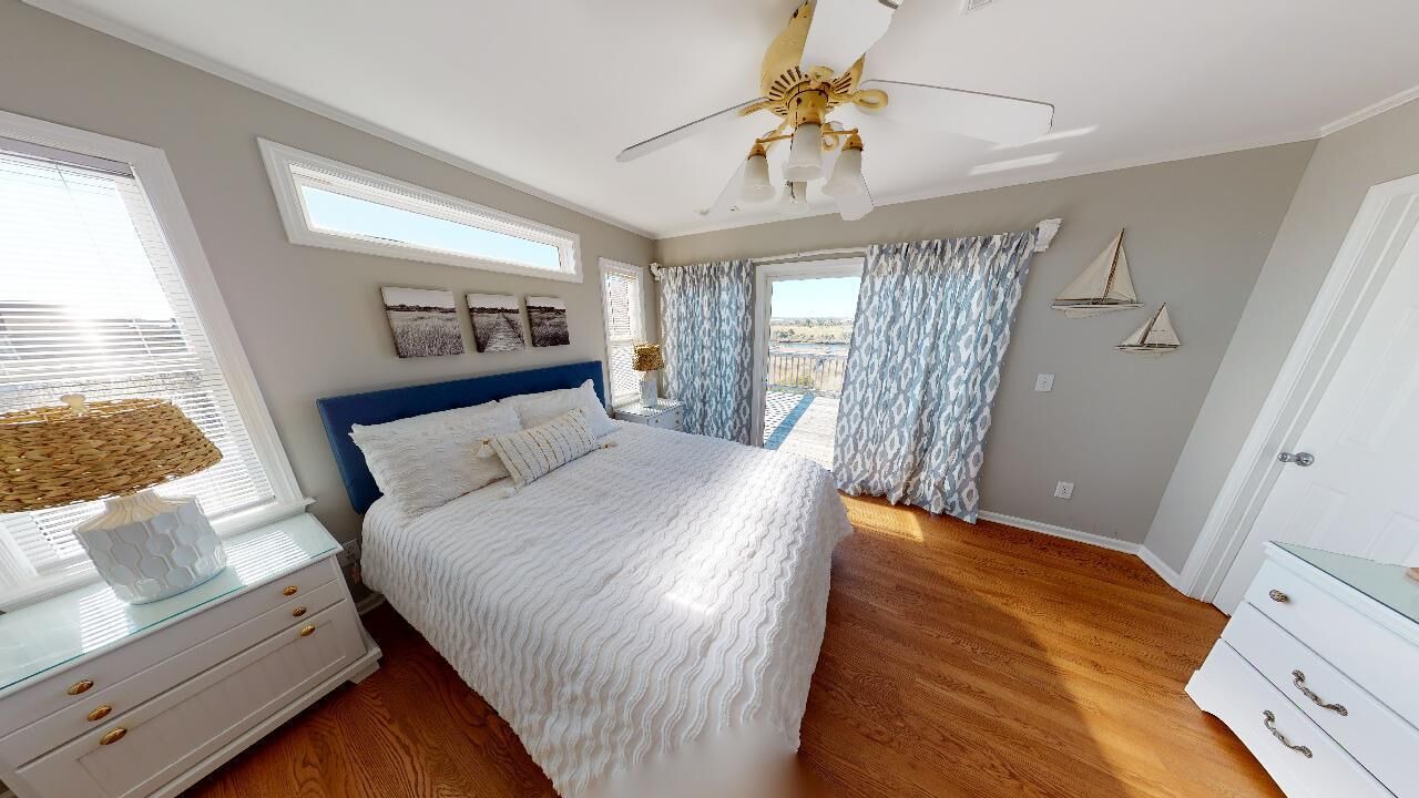 Photo of Bedroom in North Topsail Beach