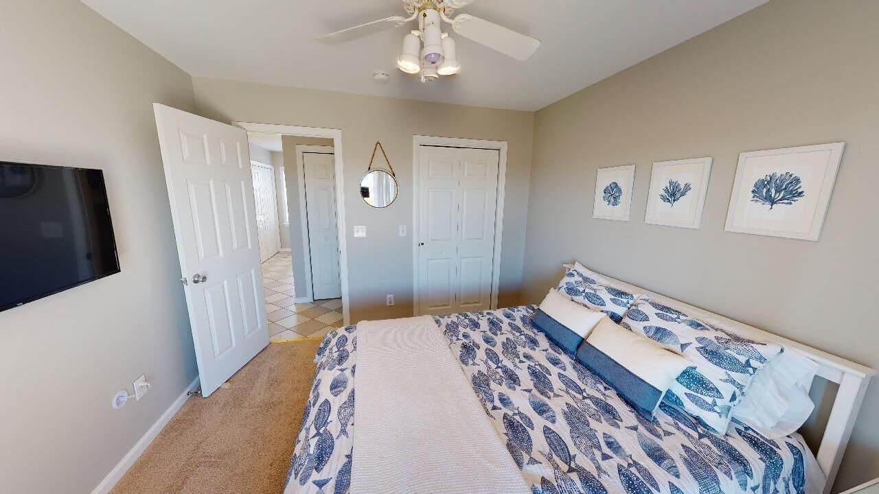Photo of Bedroom in North Topsail Beach