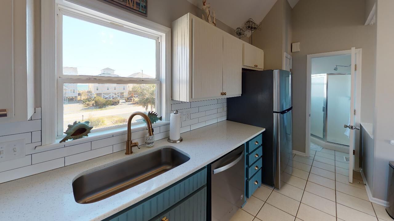 Photo of Kitchen in North Topsail Beach