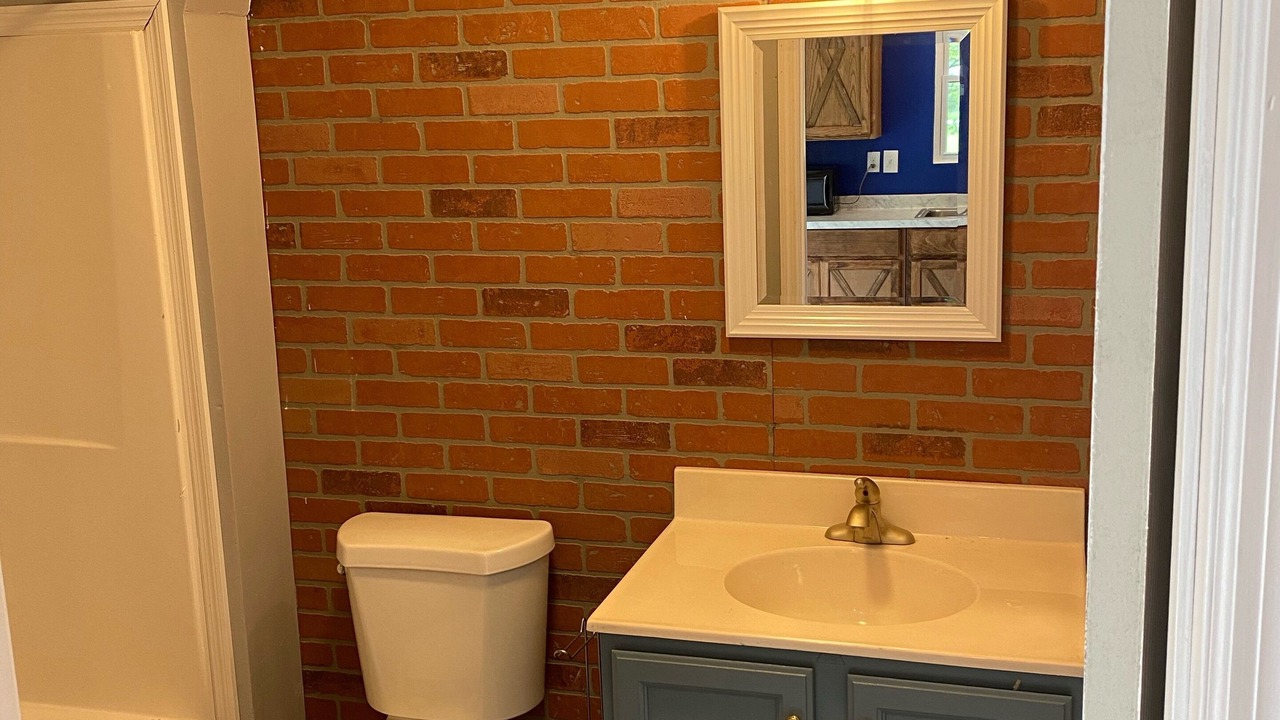 Photo of Bathroom in Coalfield