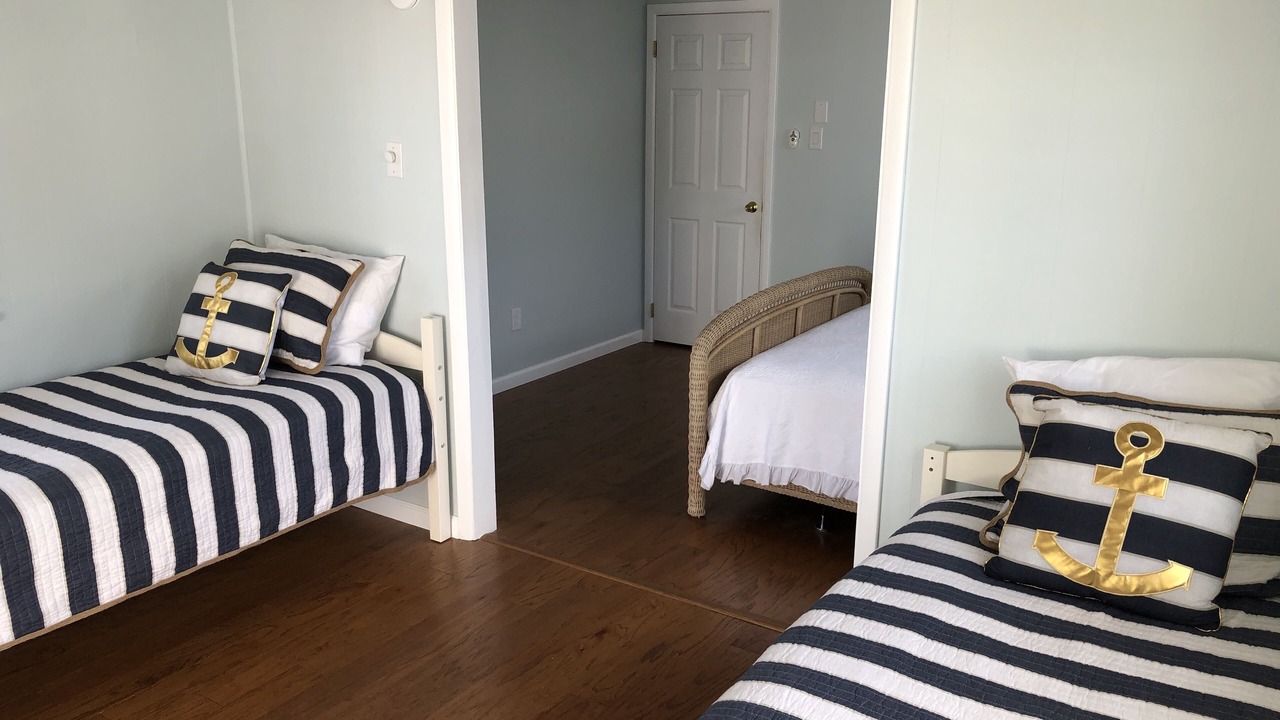 Photo of Bedroom in Village Green