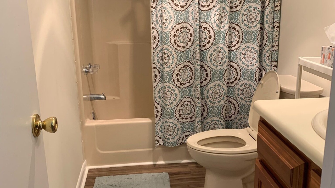 Photo of Bathroom in Kabletown