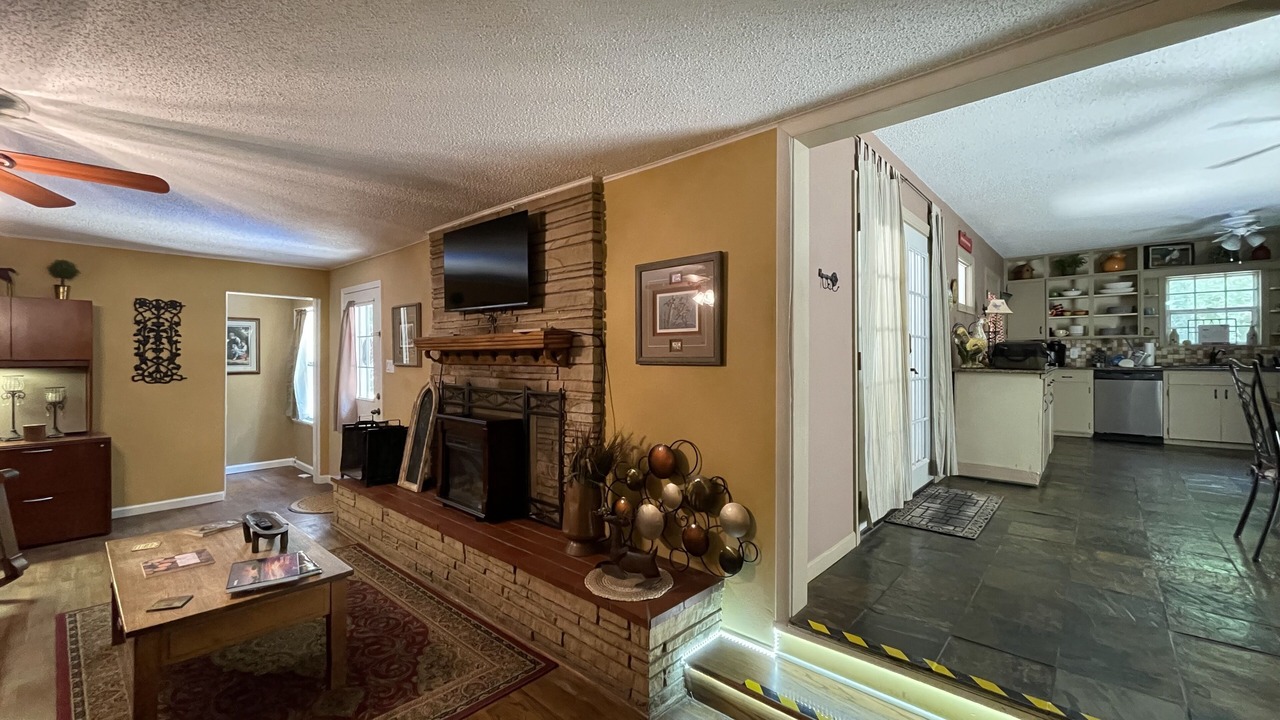 Photo of Livingroom in Morrilton