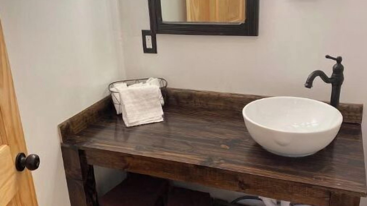 Photo of Bathroom in Coalfield