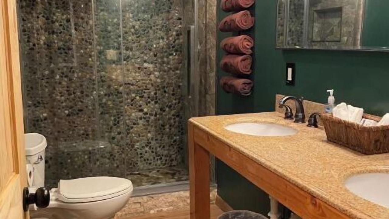 Photo of Bathroom in Coalfield
